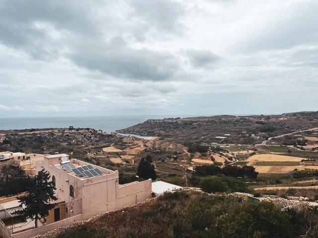 Spacious, Bright, Valley & Sea View Maisonette Xagħra Buitenkant foto