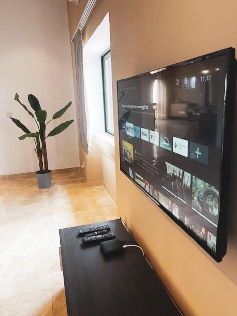 Spacious, Bright, Valley & Sea View Maisonette Xagħra Buitenkant foto
