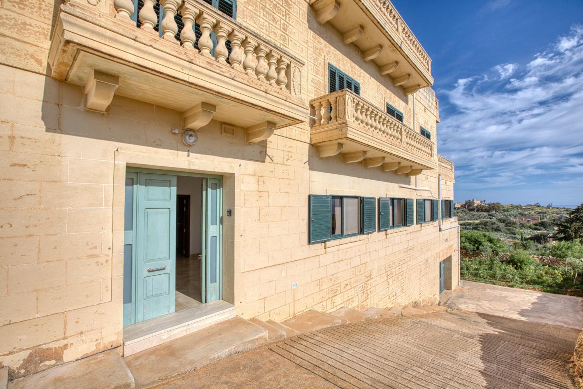Spacious, Bright, Valley & Sea View Maisonette Xagħra Buitenkant foto