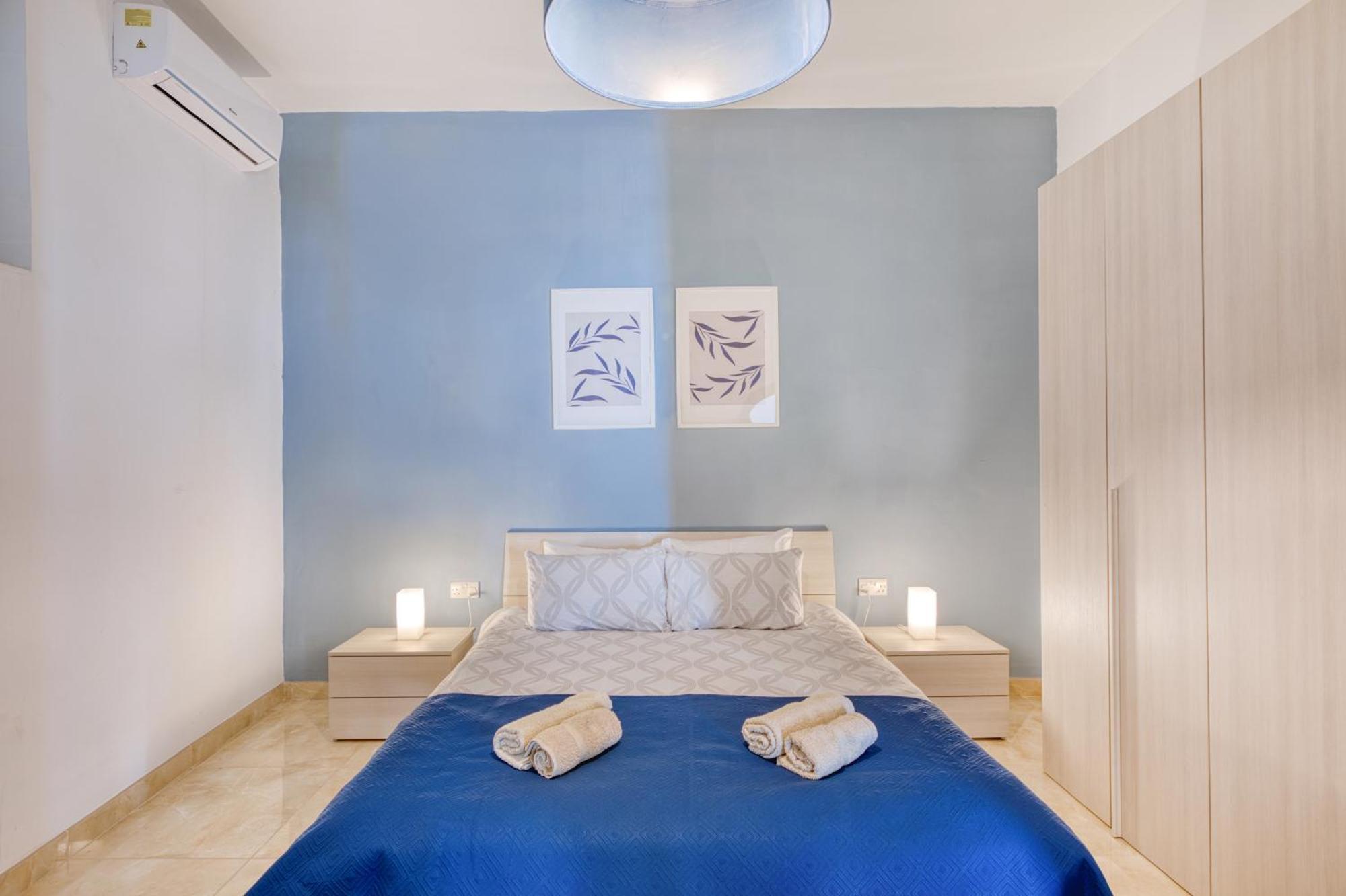 Spacious, Bright, Valley & Sea View Maisonette Xagħra Buitenkant foto