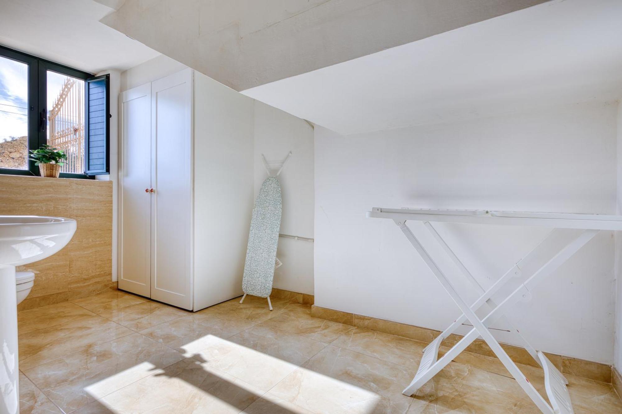 Spacious, Bright, Valley & Sea View Maisonette Xagħra Buitenkant foto