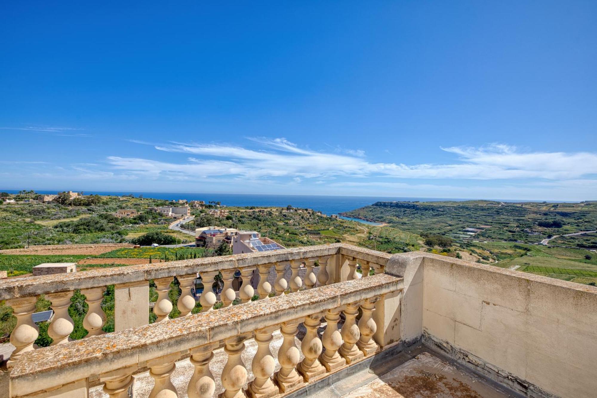 Spacious, Bright, Valley & Sea View Maisonette Xagħra Buitenkant foto